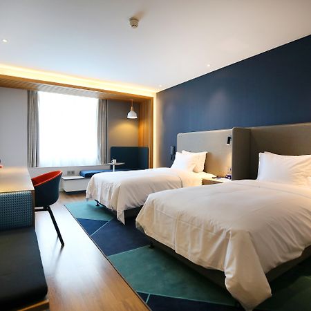 Holiday Inn Express Chengdu North Railway Station By Ihg - Near Panda Base, Near Chunxi Road Eksteriør bilde
