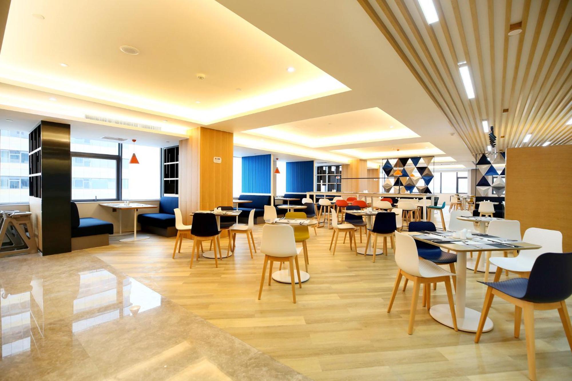 Holiday Inn Express Chengdu North Railway Station By Ihg - Near Panda Base, Near Chunxi Road Eksteriør bilde